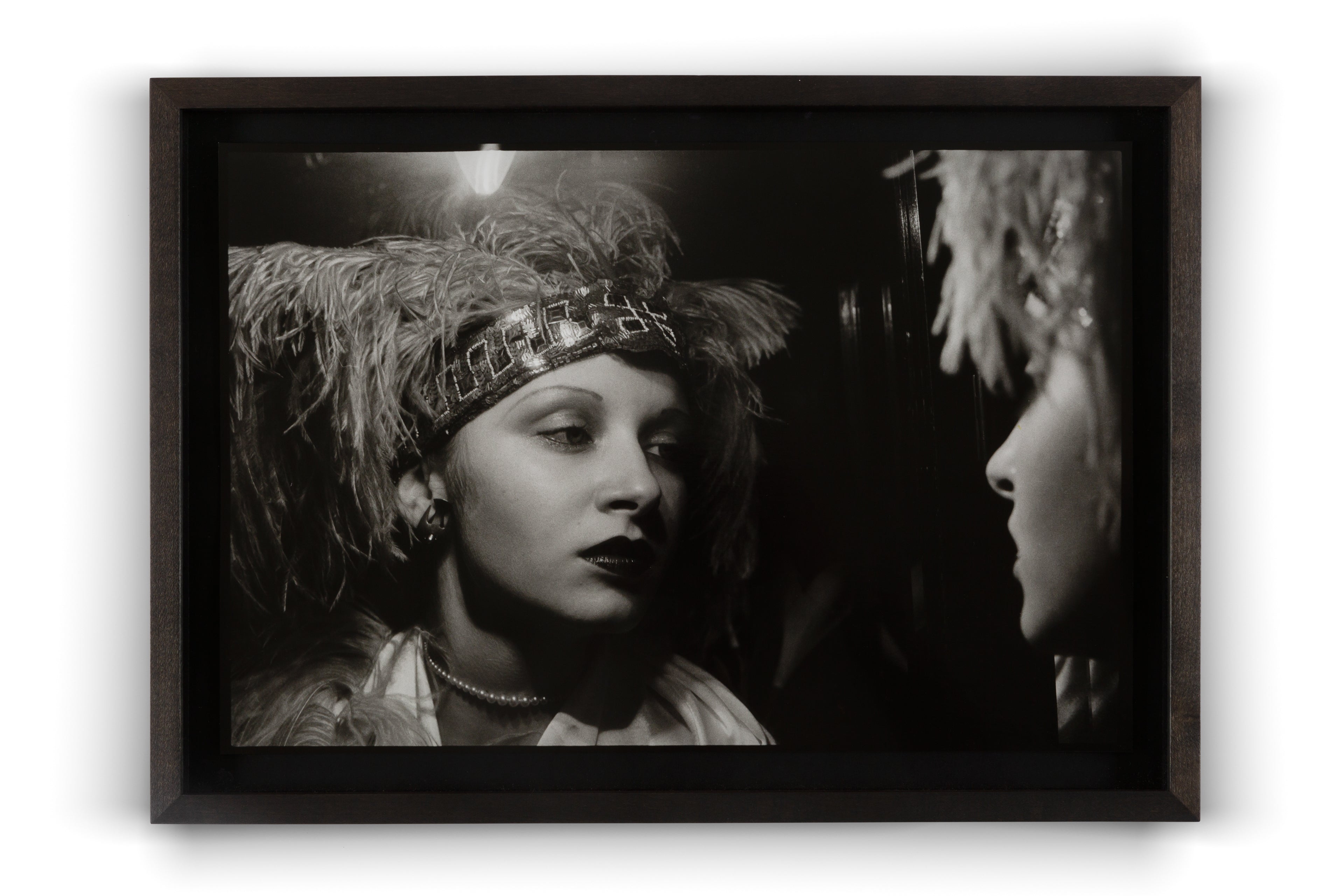 Ulrike Ottinger - Aus der Spiegelserie: Straußenfeder (Tabea Blumenschein), ca. 1974/2022, Berlin